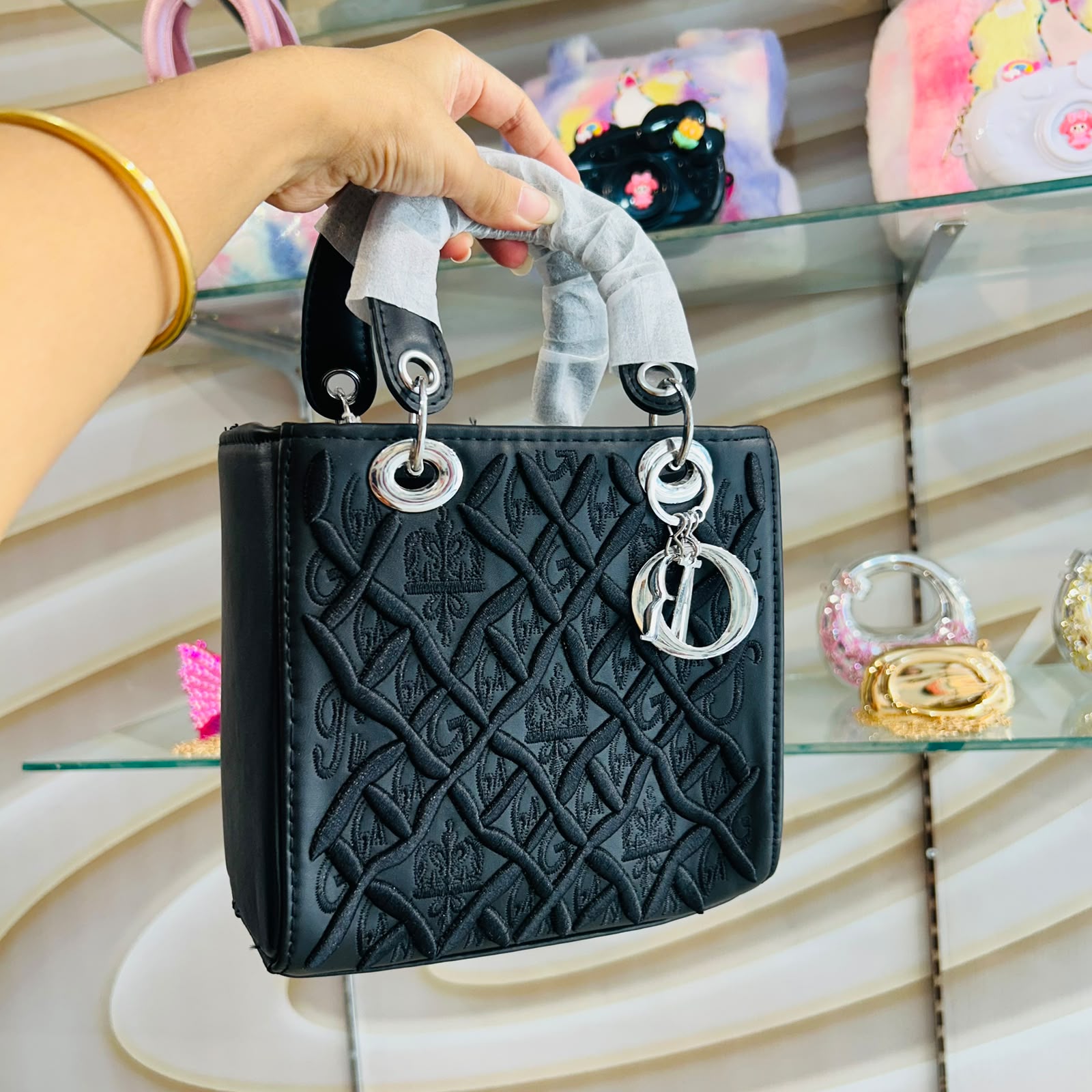 Rio Black Women's Hand Bag