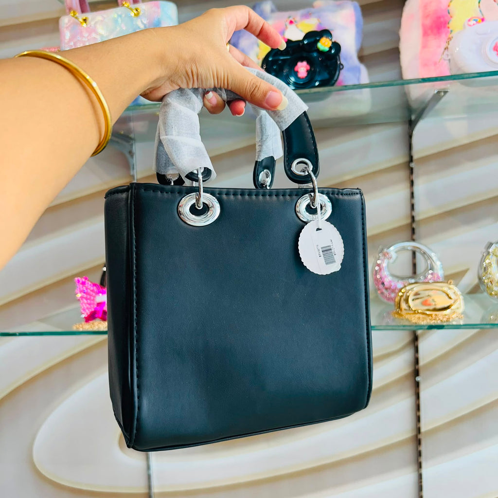 Rio Black Women's Hand Bag