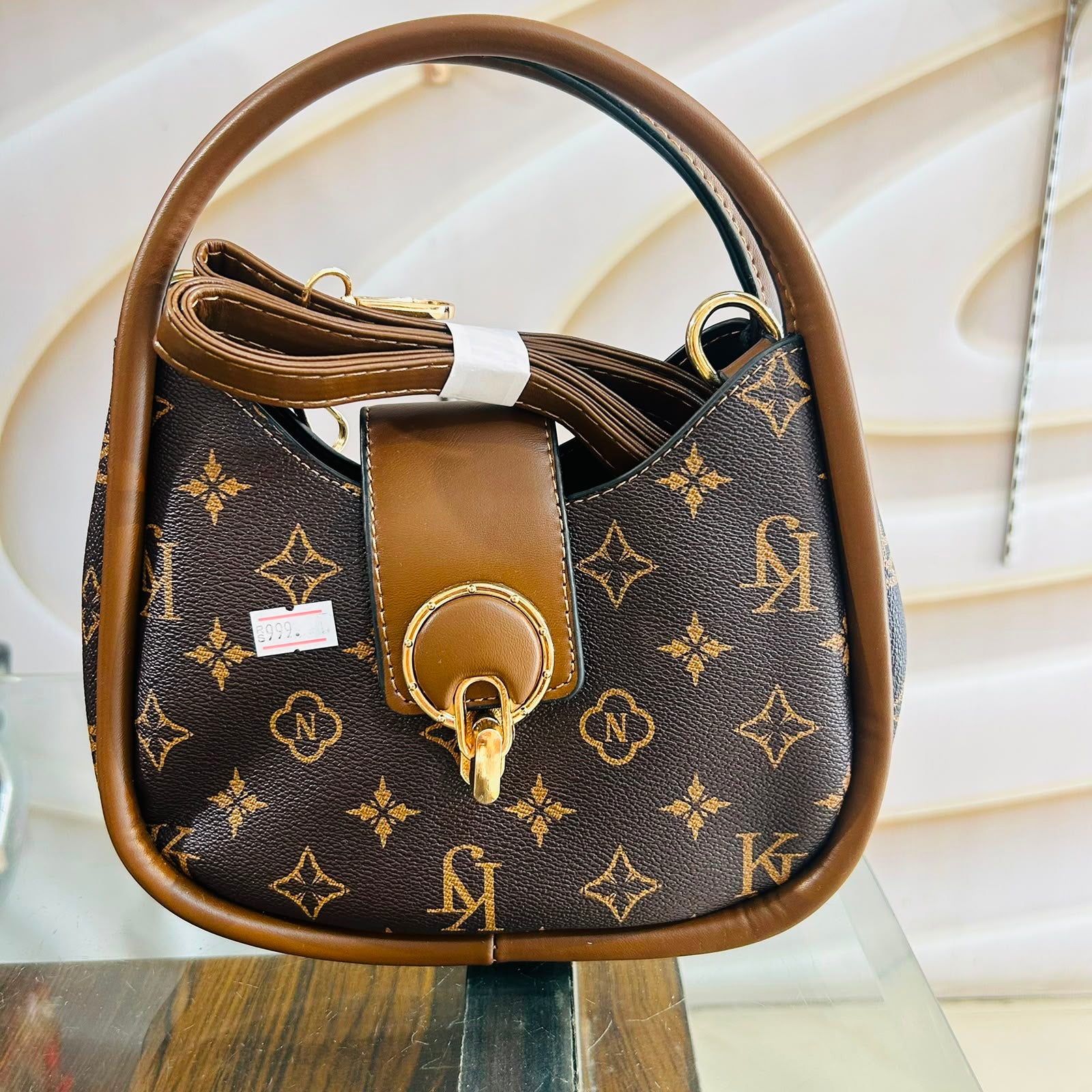 LV Texture Women's Hand Bag