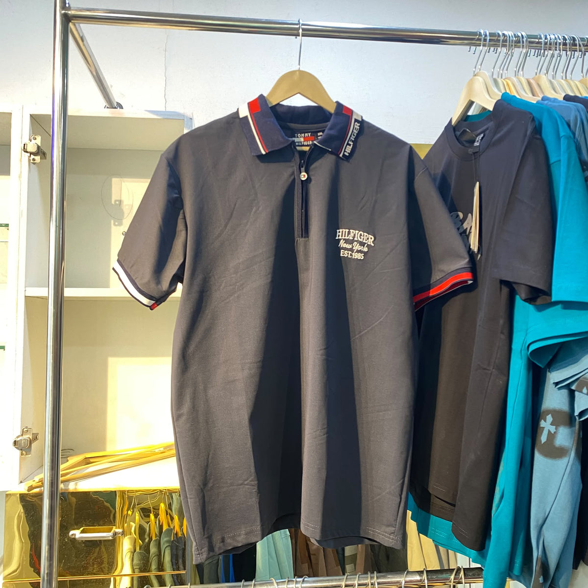 Half Zipper Dark Collar/Polo Tee